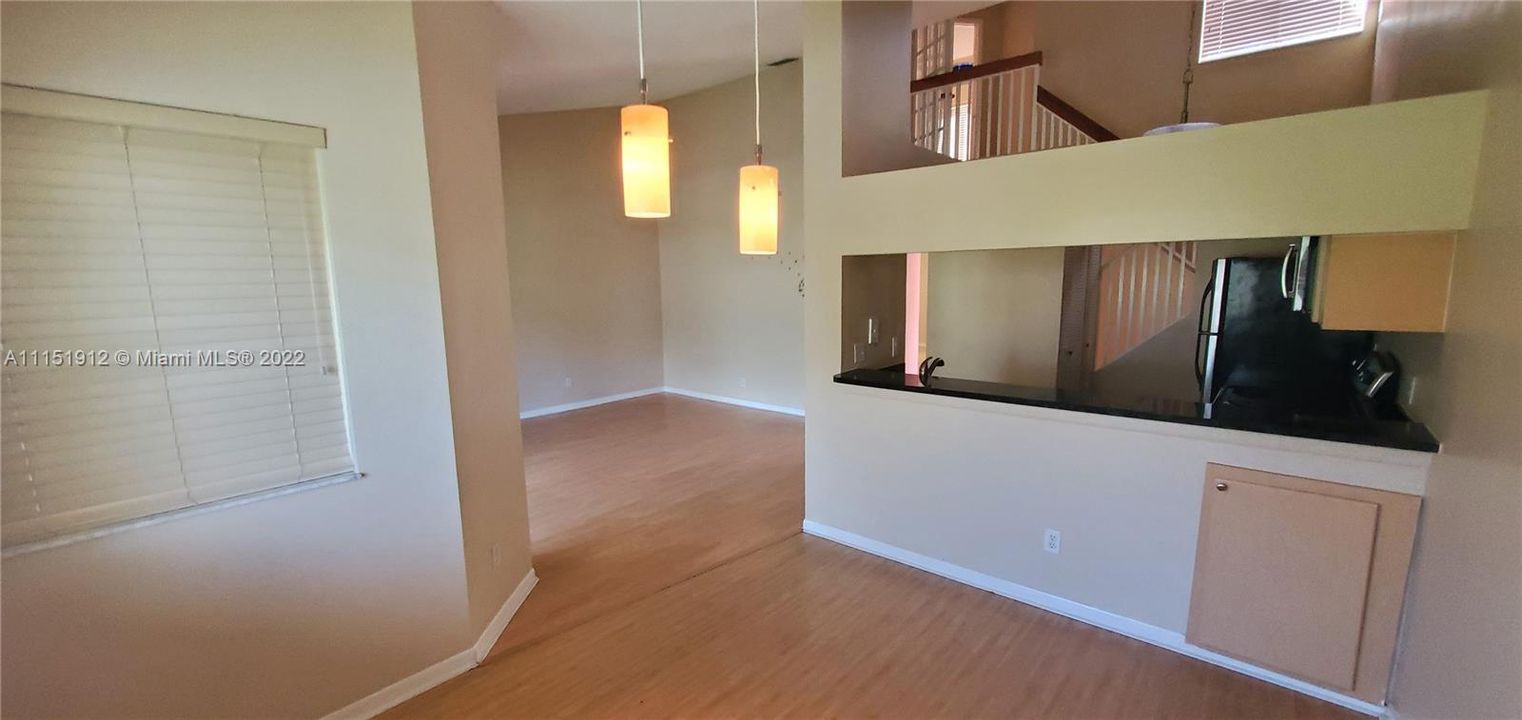 Недавно арендовано: $1,900 (2 спален, 2 ванн, 1074 Квадратных фут)