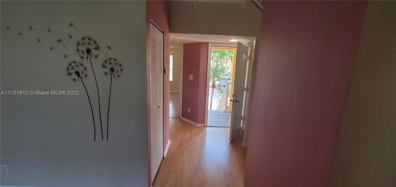 Недавно арендовано: $1,900 (2 спален, 2 ванн, 1074 Квадратных фут)