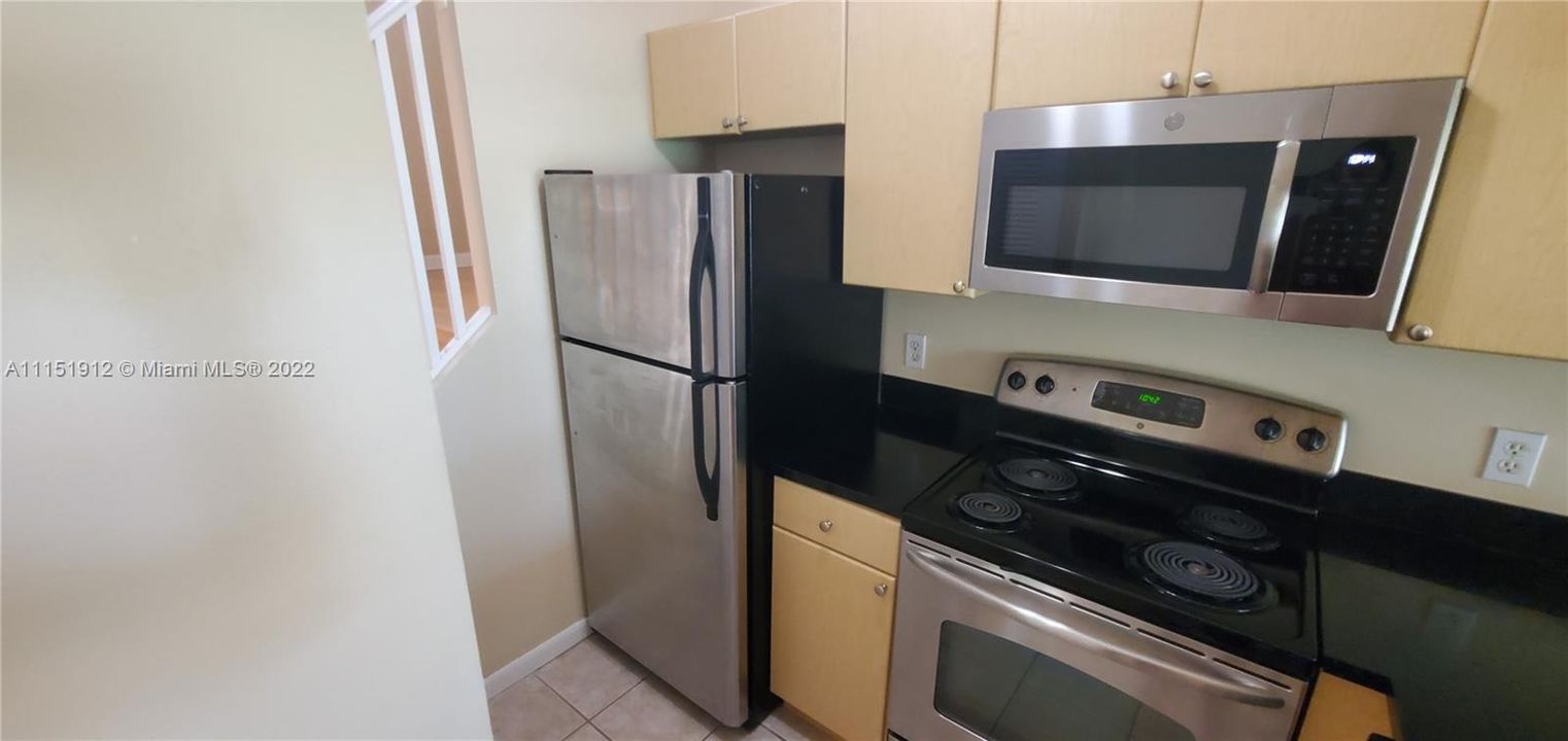 Недавно арендовано: $1,900 (2 спален, 2 ванн, 1074 Квадратных фут)