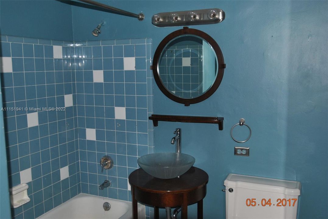 最近租的: $1,650 (0 贝兹, 1 浴室, 420 平方英尺)