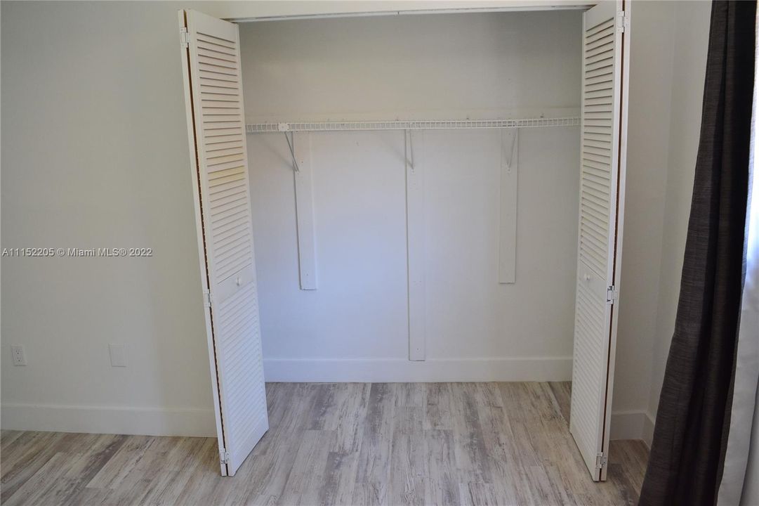 Recently Rented: $2,000 (3 beds, 2 baths, 1035 Square Feet)