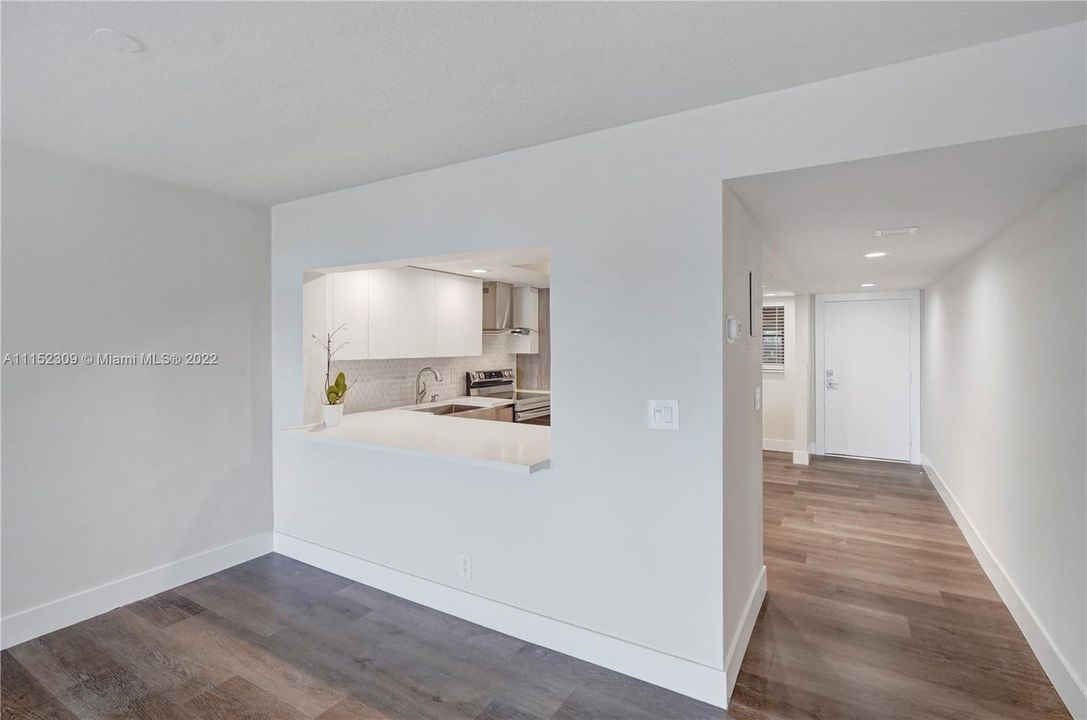Recently Sold: $399,000 (2 beds, 2 baths, 1369 Square Feet)