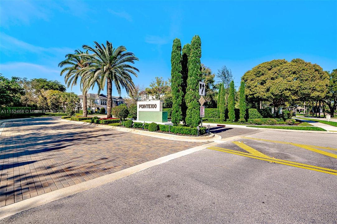 Recently Sold: $899,000 (3 beds, 2 baths, 2106 Square Feet)