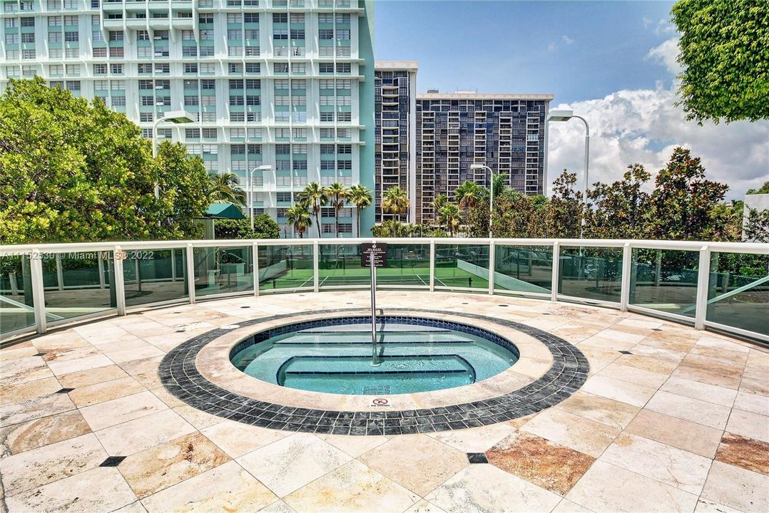 Recently Sold: $4,200,000 (4 beds, 5 baths, 4030 Square Feet)