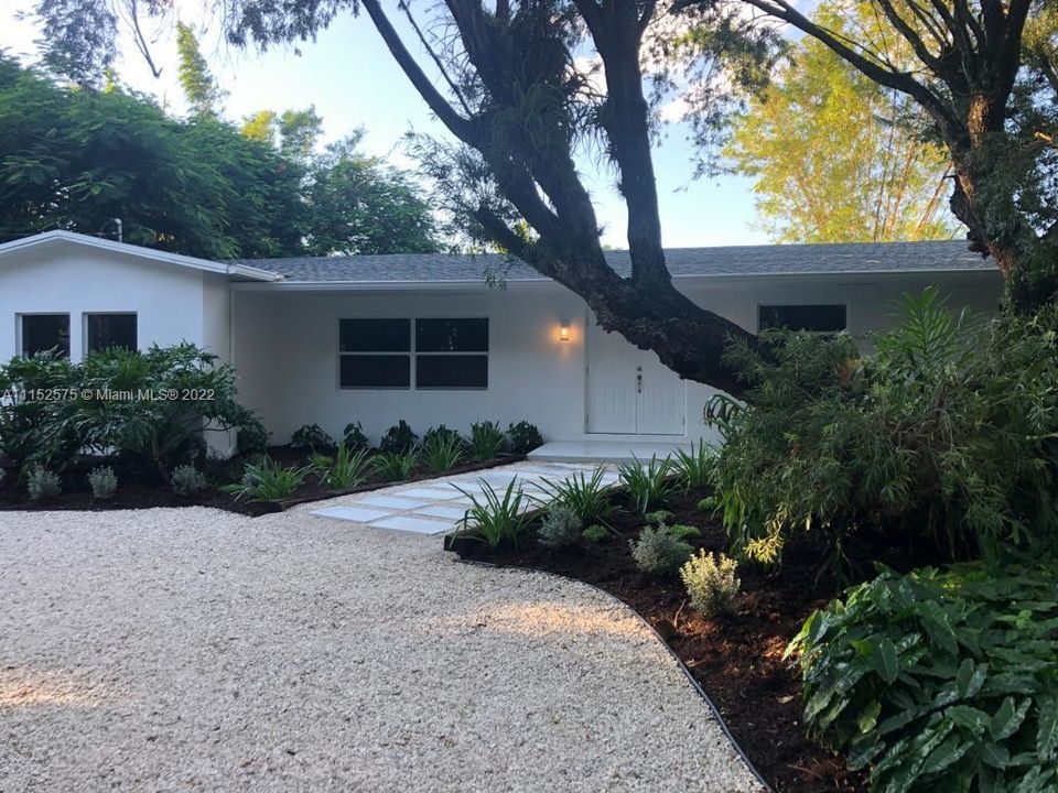 Recently Rented: $5,000 (4 beds, 2 baths, 2073 Square Feet)