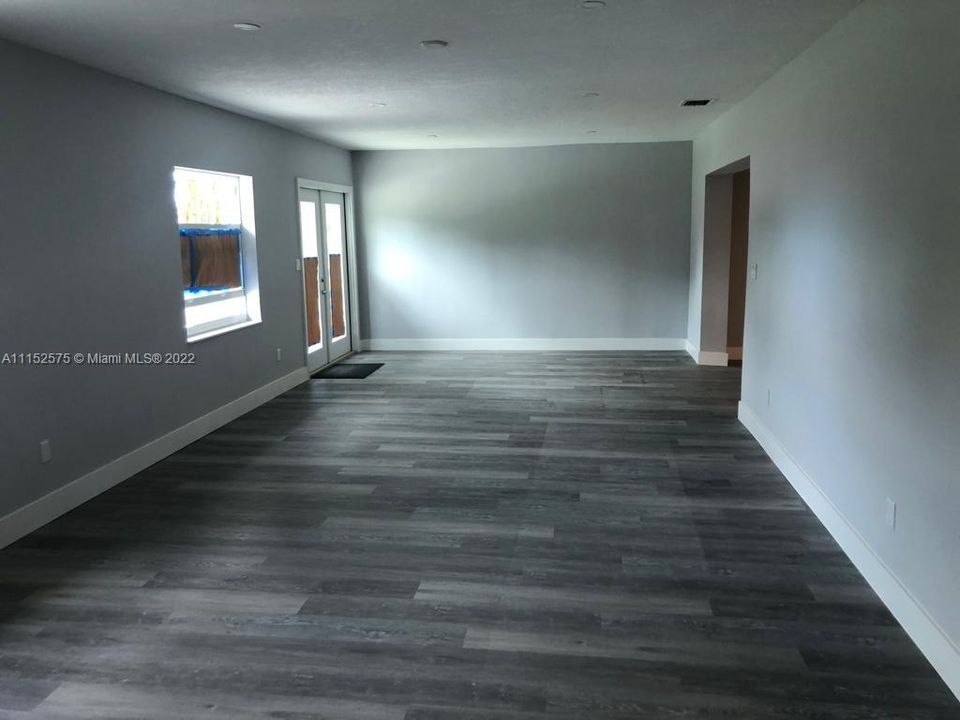 Recently Rented: $5,000 (4 beds, 2 baths, 2073 Square Feet)