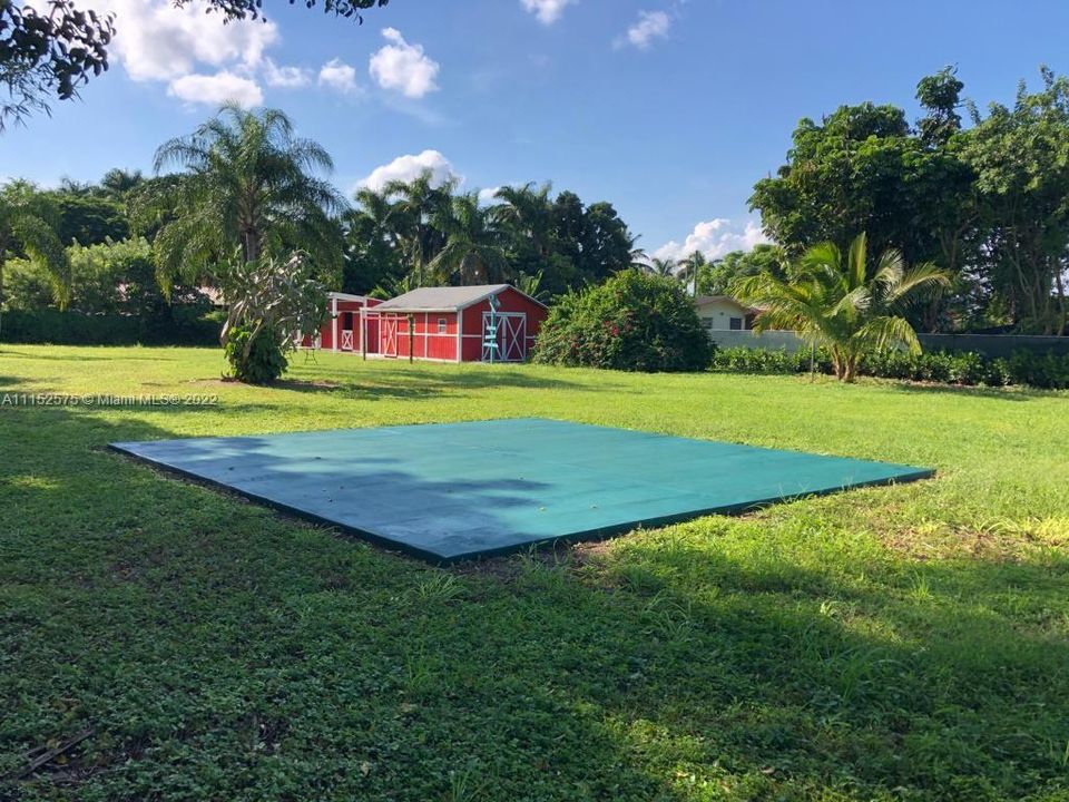 Recently Rented: $5,000 (4 beds, 2 baths, 2073 Square Feet)