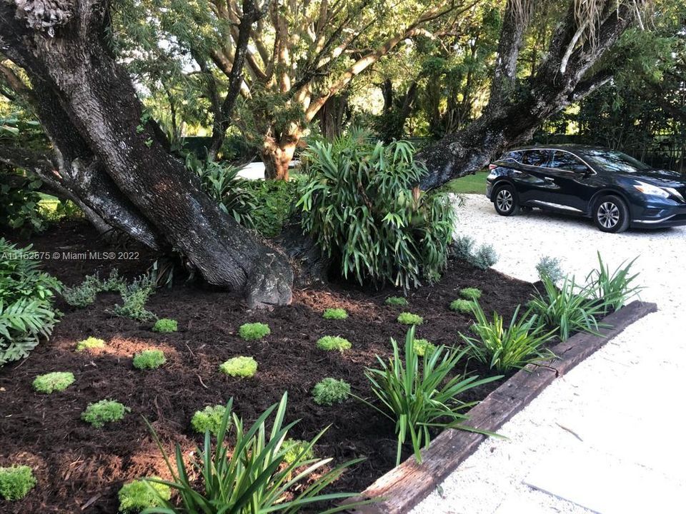 Recently Rented: $5,000 (4 beds, 2 baths, 2073 Square Feet)