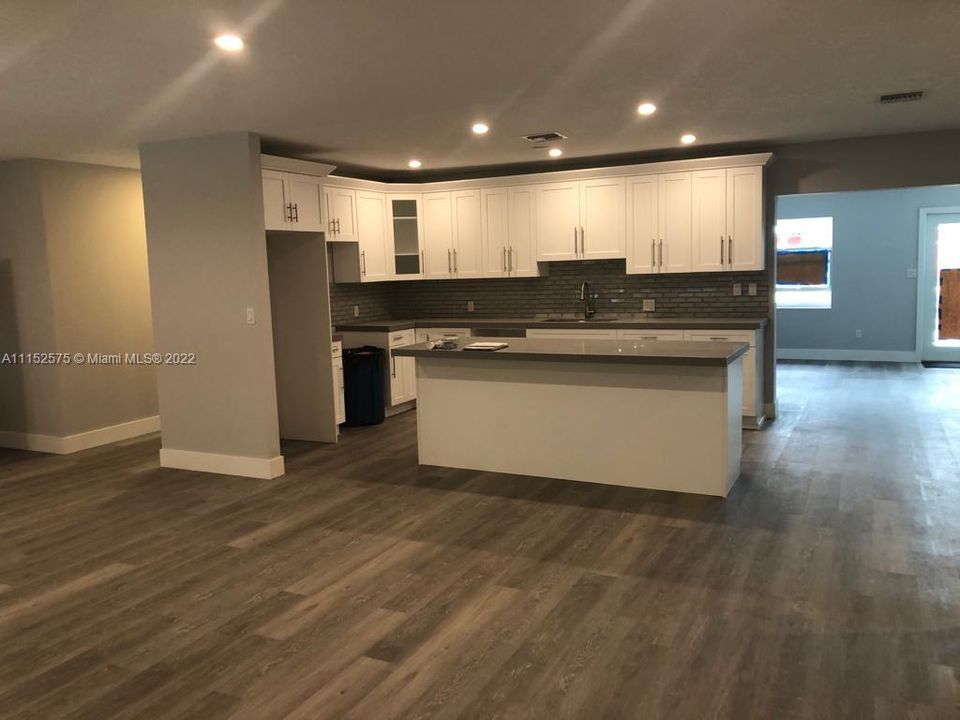 Recently Rented: $5,000 (4 beds, 2 baths, 2073 Square Feet)