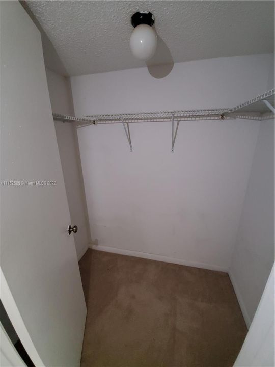 Vendido Recientemente: $155,900 (1 camas, 1 baños, 741 Pies cuadrados)