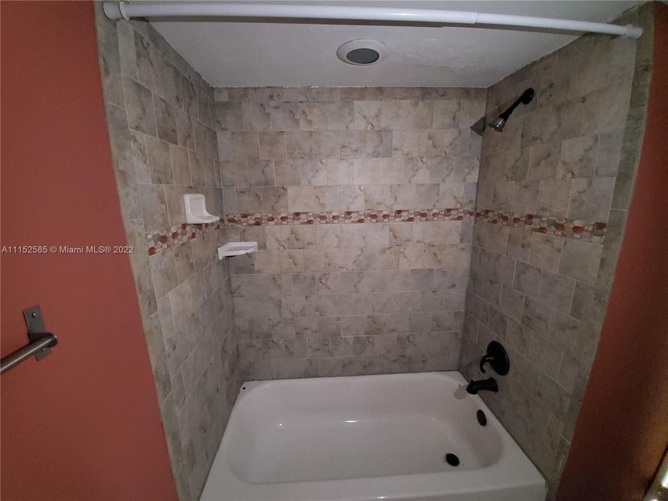 Vendido Recientemente: $155,900 (1 camas, 1 baños, 741 Pies cuadrados)