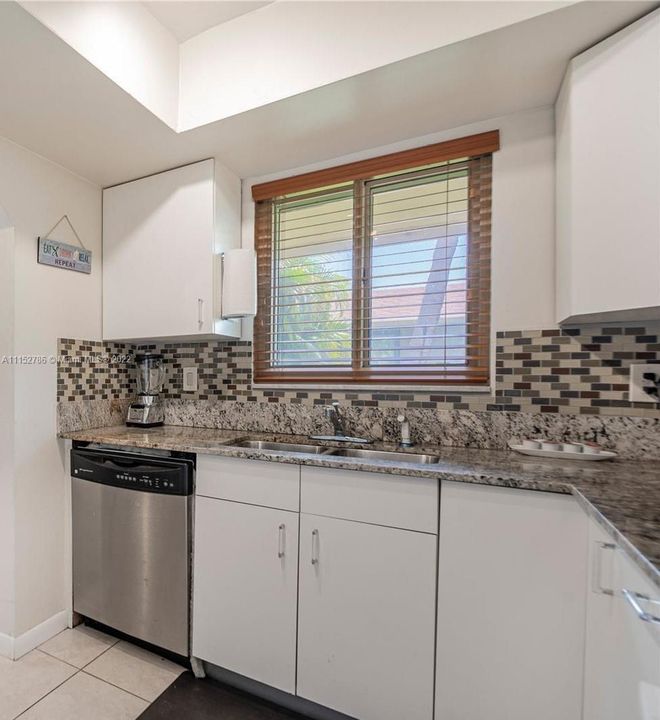 Recently Sold: $898,000 (0 beds, 0 baths, 2266 Square Feet)