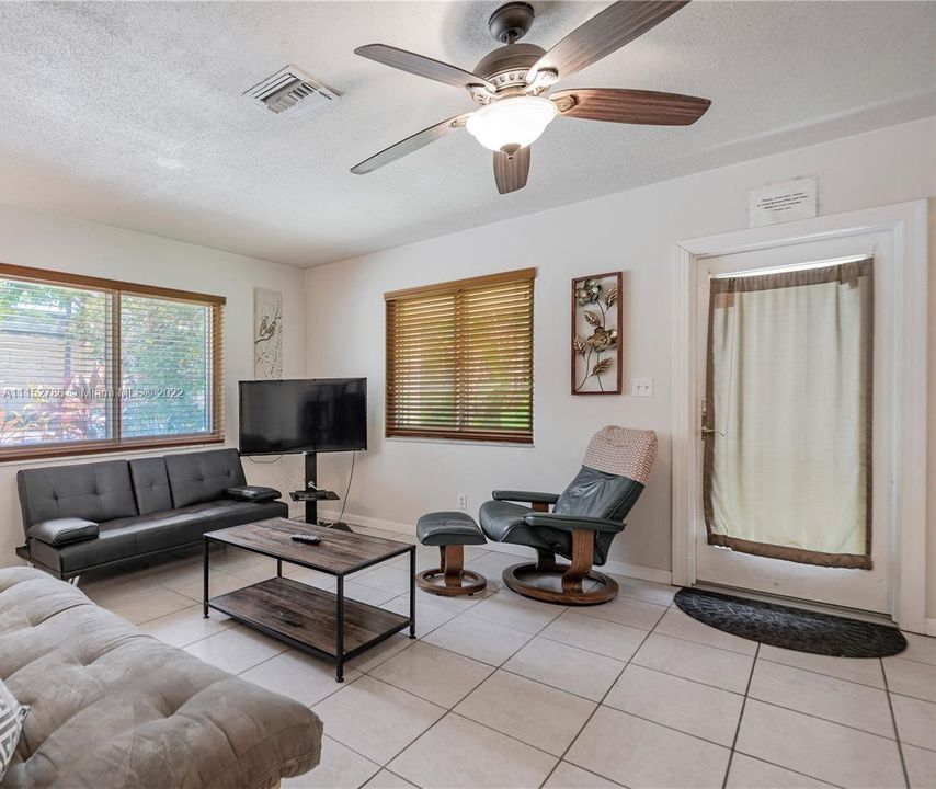 Recently Sold: $898,000 (0 beds, 0 baths, 2266 Square Feet)