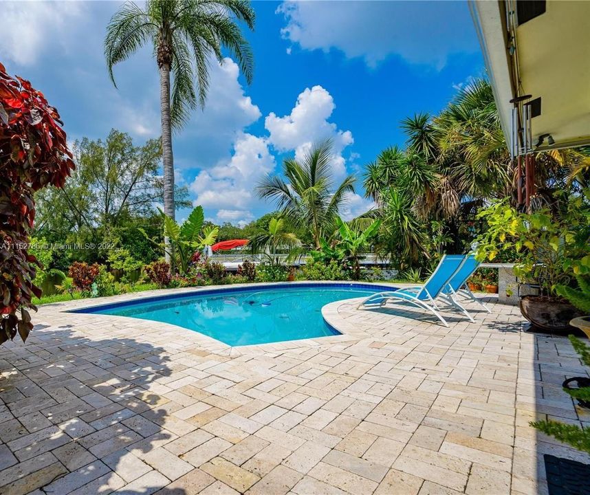 Recently Sold: $898,000 (0 beds, 0 baths, 2266 Square Feet)