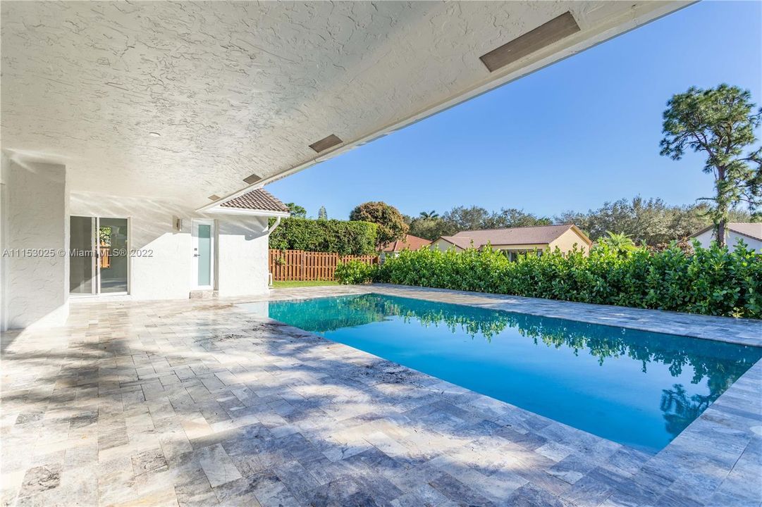 Recently Sold: $1,099,000 (4 beds, 2 baths, 2313 Square Feet)