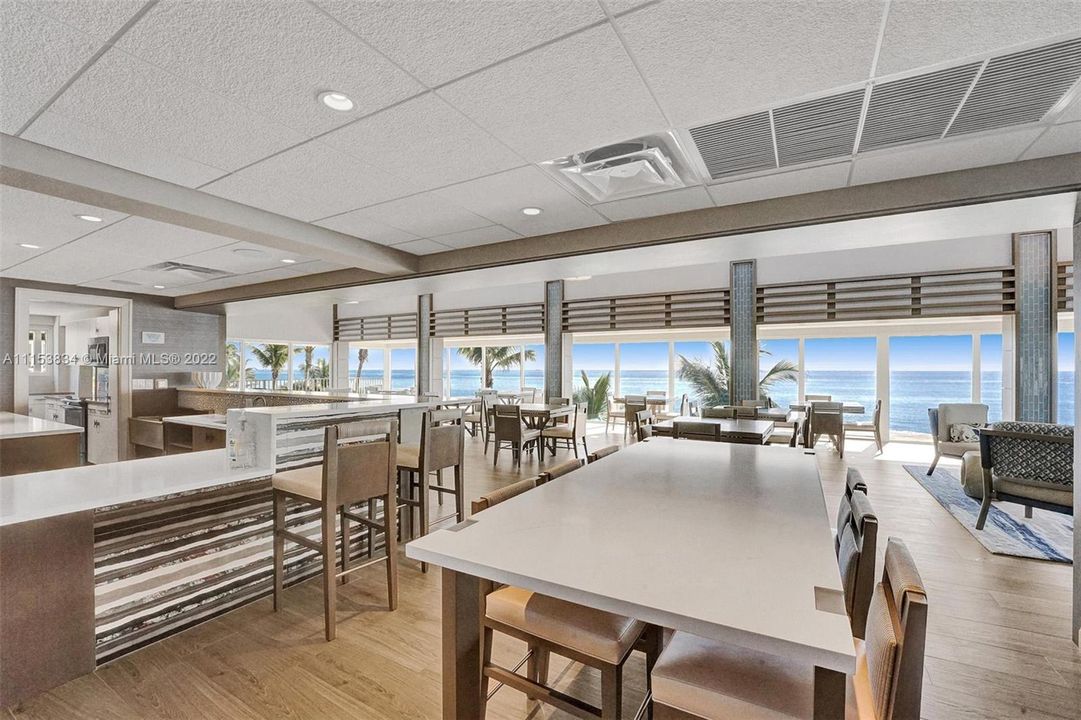 BEACH CLUB