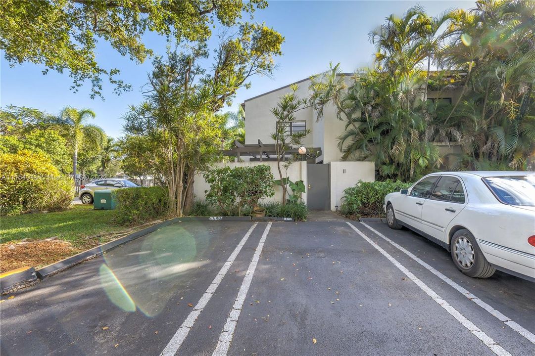 Vendido Recientemente: $399,000 (3 camas, 2 baños, 1349 Pies cuadrados)