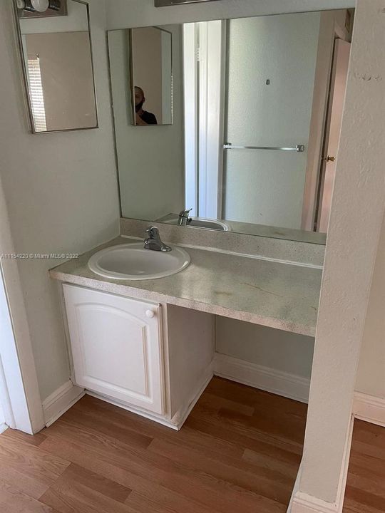 Recently Sold: $148,000 (3 beds, 2 baths, 1167 Square Feet)