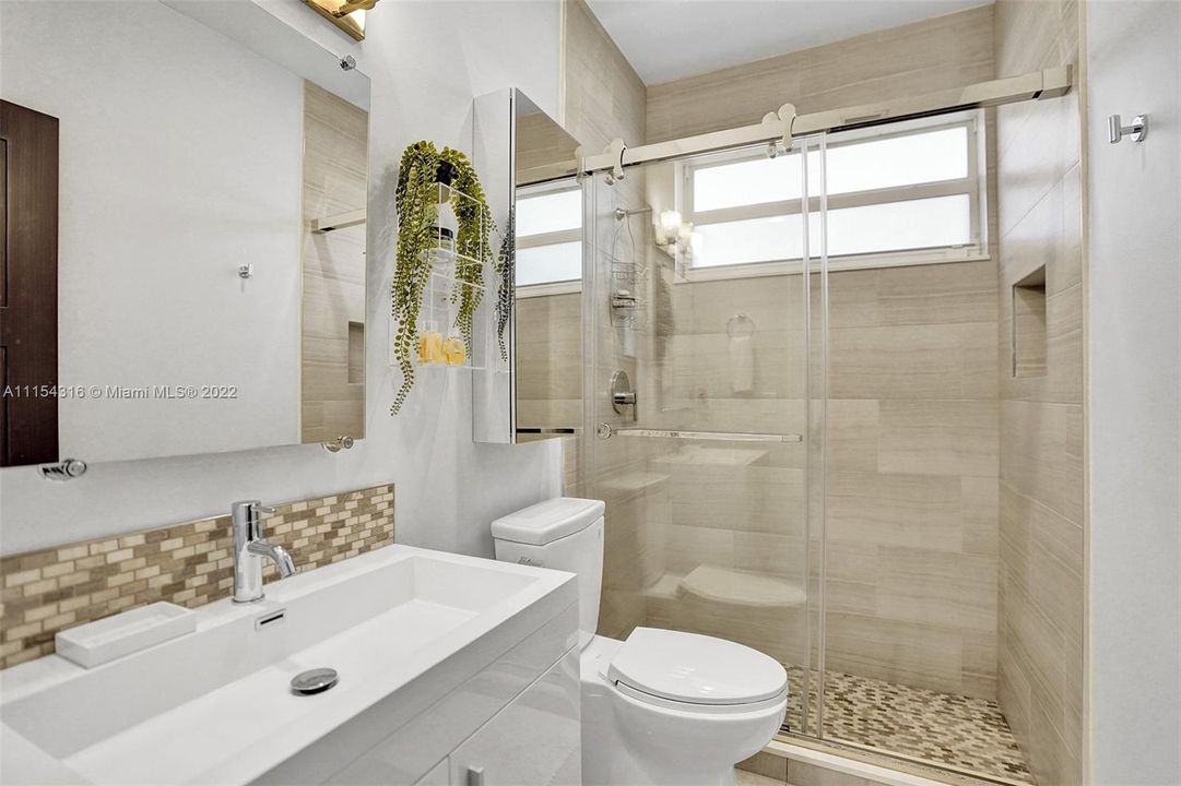 Недавно арендовано: $8,500 (4 спален, 3 ванн, 2678 Квадратных фут)