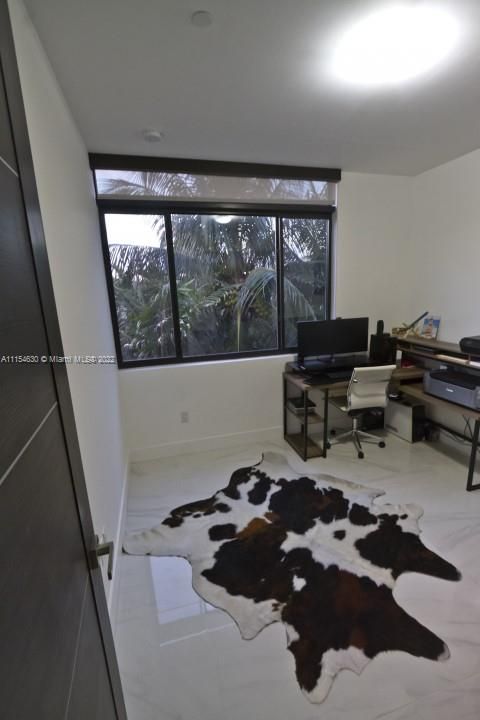 Недавно продано: $949,000 (3 спален, 2 ванн, 1976 Квадратных фут)