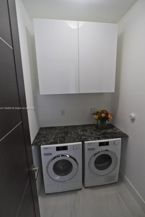 Недавно продано: $949,000 (3 спален, 2 ванн, 1976 Квадратных фут)