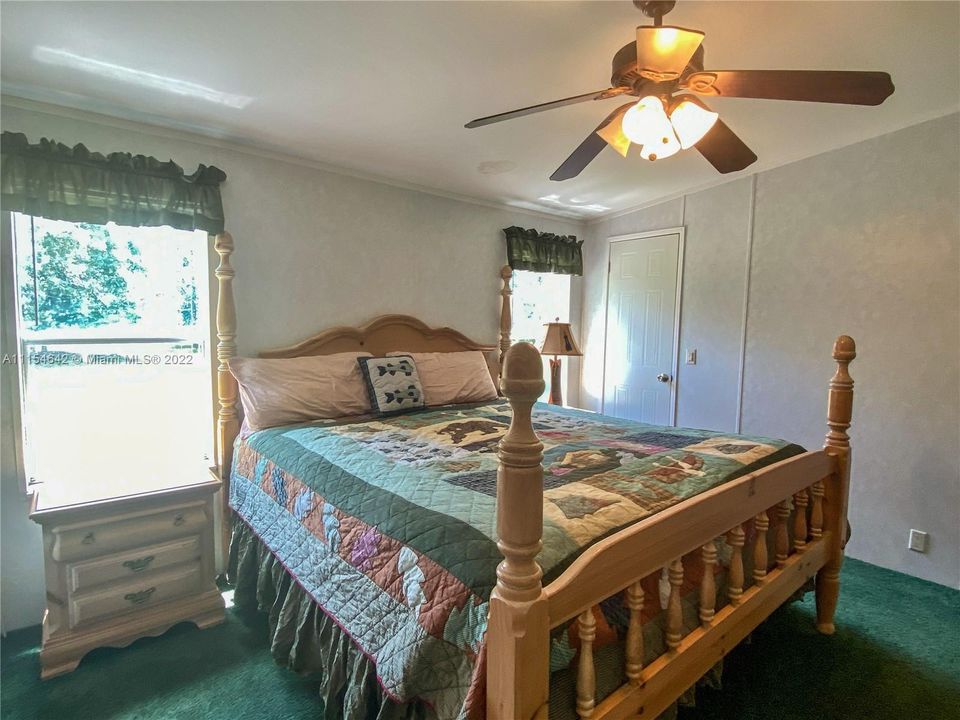 Vendido Recientemente: $319,900 (3 camas, 2 baños, 1186 Pies cuadrados)