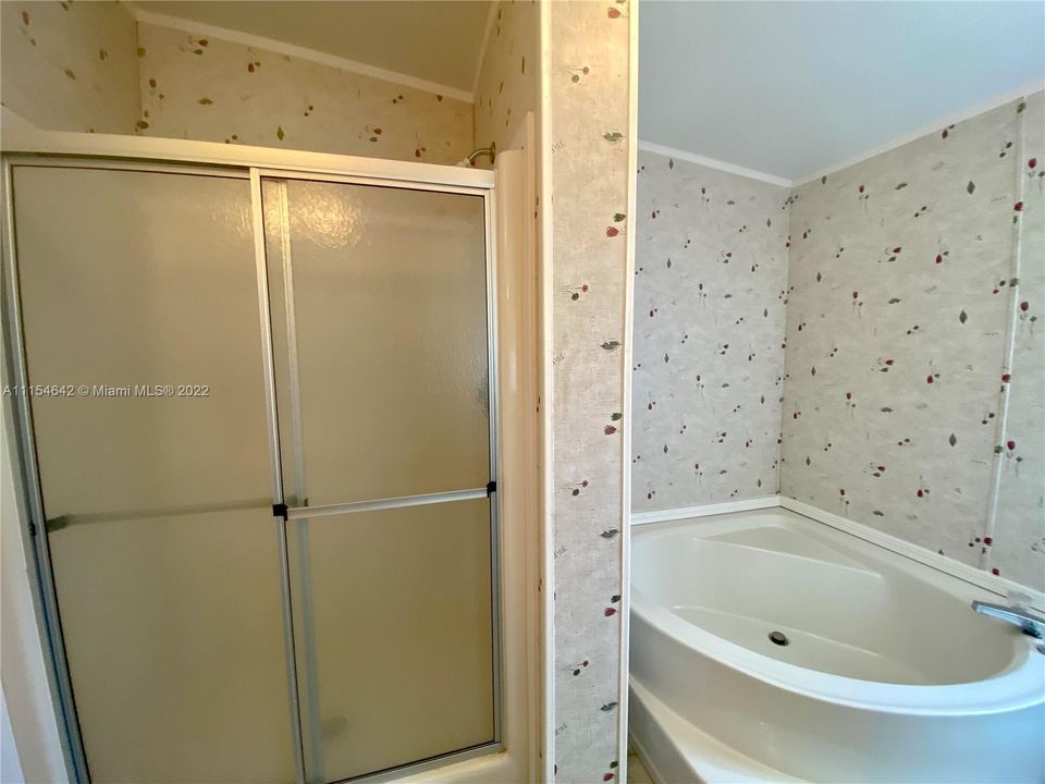 Vendido Recientemente: $319,900 (3 camas, 2 baños, 1186 Pies cuadrados)