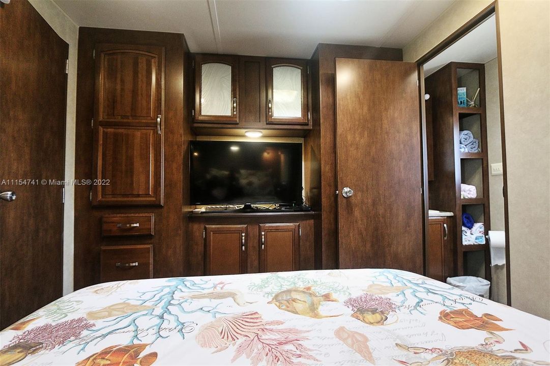 Vendido Recientemente: $369,900 (0.00 acres)