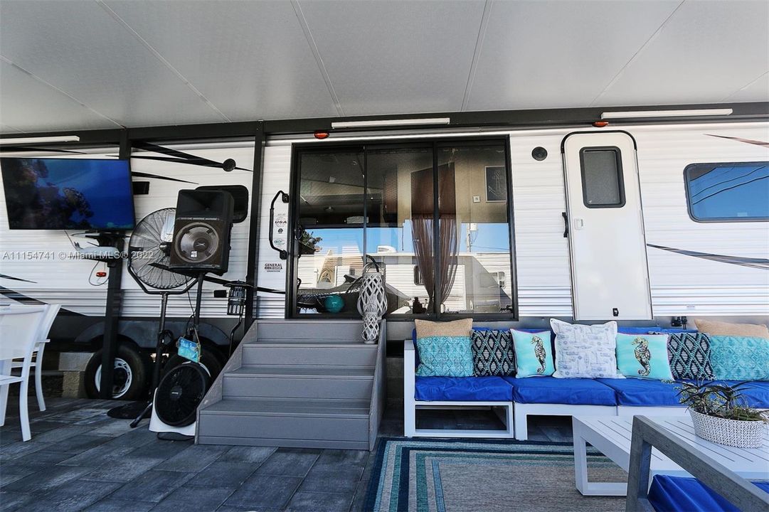 Vendido Recientemente: $369,900 (0.00 acres)