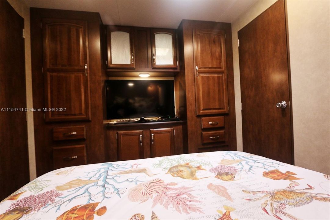 Vendido Recientemente: $369,900 (0.00 acres)