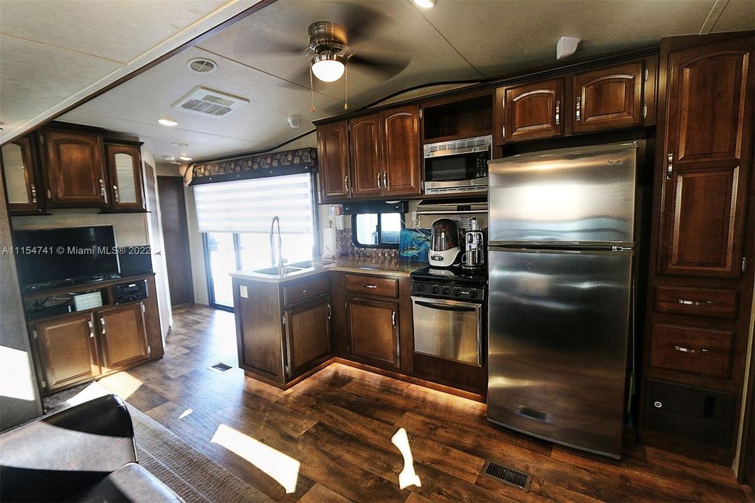 Vendido Recientemente: $369,900 (0.00 acres)