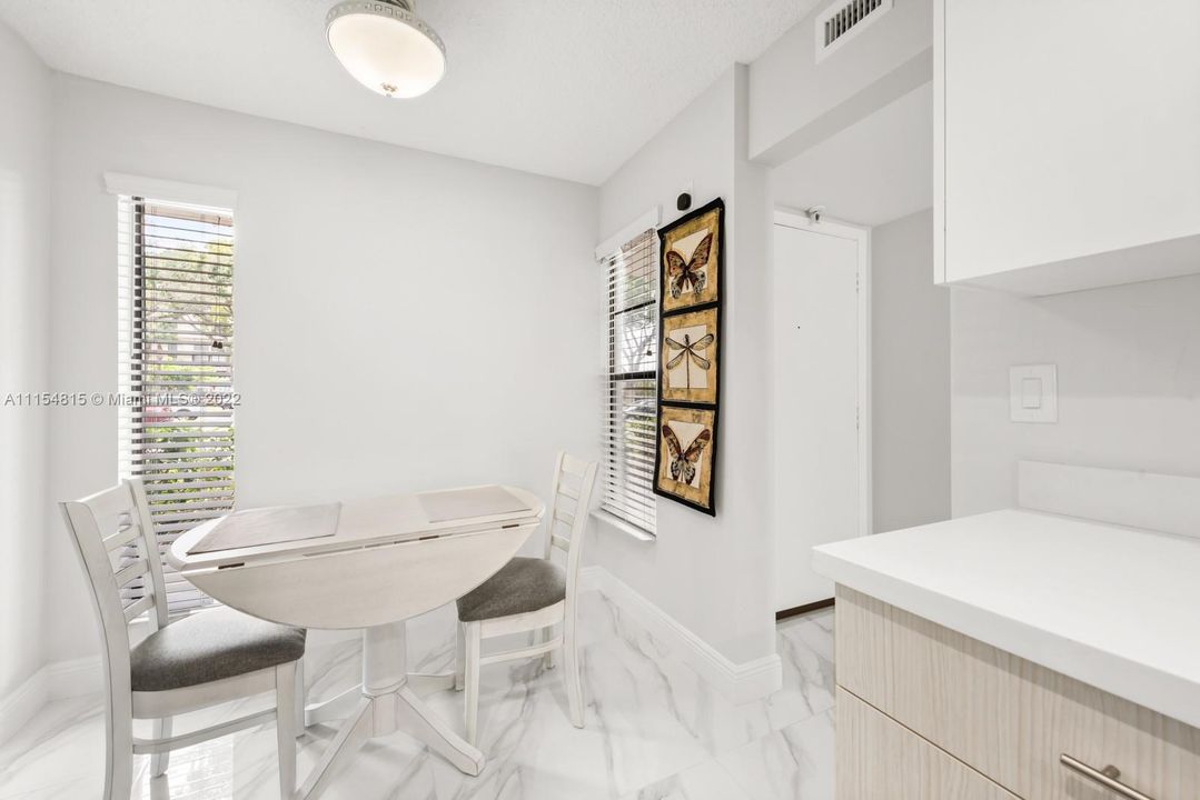 Recently Sold: $410,000 (2 beds, 2 baths, 1130 Square Feet)