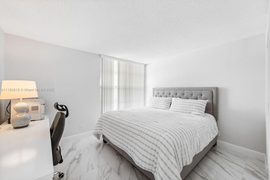 Recently Sold: $410,000 (2 beds, 2 baths, 1130 Square Feet)