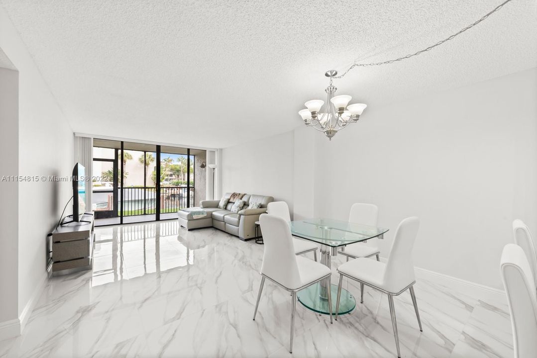 Recently Sold: $410,000 (2 beds, 2 baths, 1130 Square Feet)