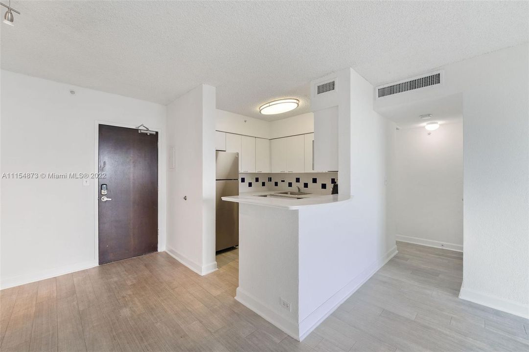 最近租的: $2,297 (1 贝兹, 1 浴室, 786 平方英尺)