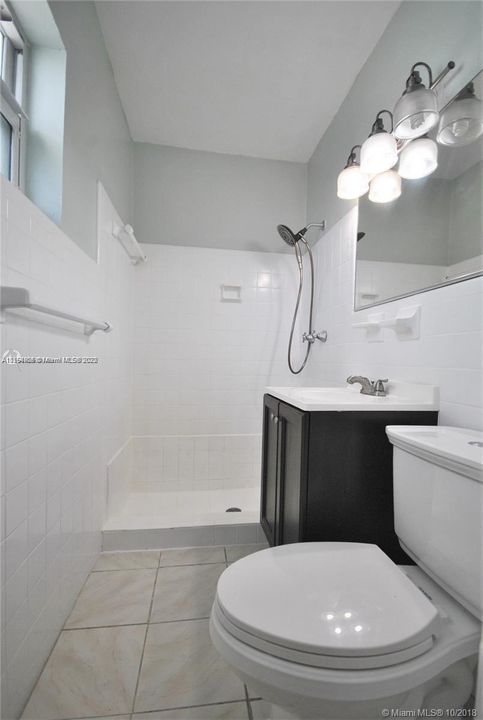 Недавно арендовано: $1,100 (0 спален, 1 ванн, 350 Квадратных фут)