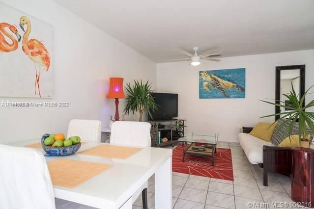 Recently Rented: $2,000 (1 beds, 1 baths, 635 Square Feet)