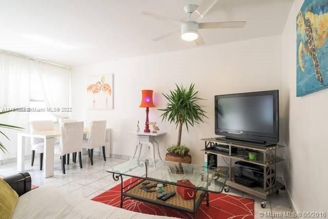 Recently Rented: $2,000 (1 beds, 1 baths, 635 Square Feet)