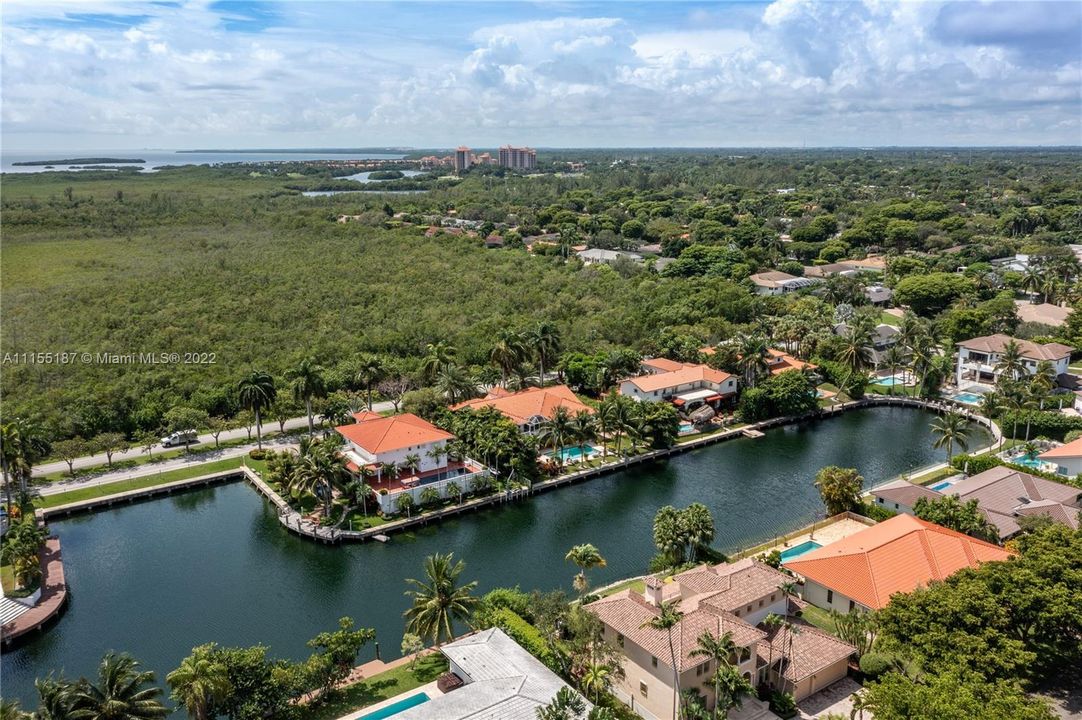 Recently Sold: $2,600,000 (5 beds, 4 baths, 3271 Square Feet)