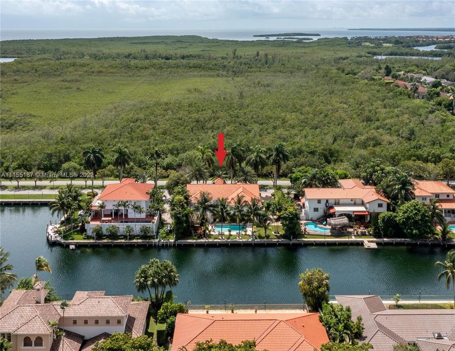 Recently Sold: $2,600,000 (5 beds, 4 baths, 3271 Square Feet)