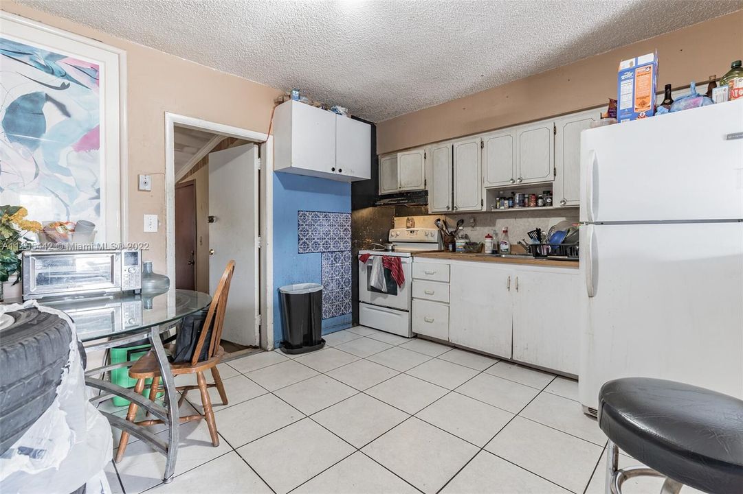 Recently Sold: $450,000 (0 beds, 0 baths, 2348 Square Feet)