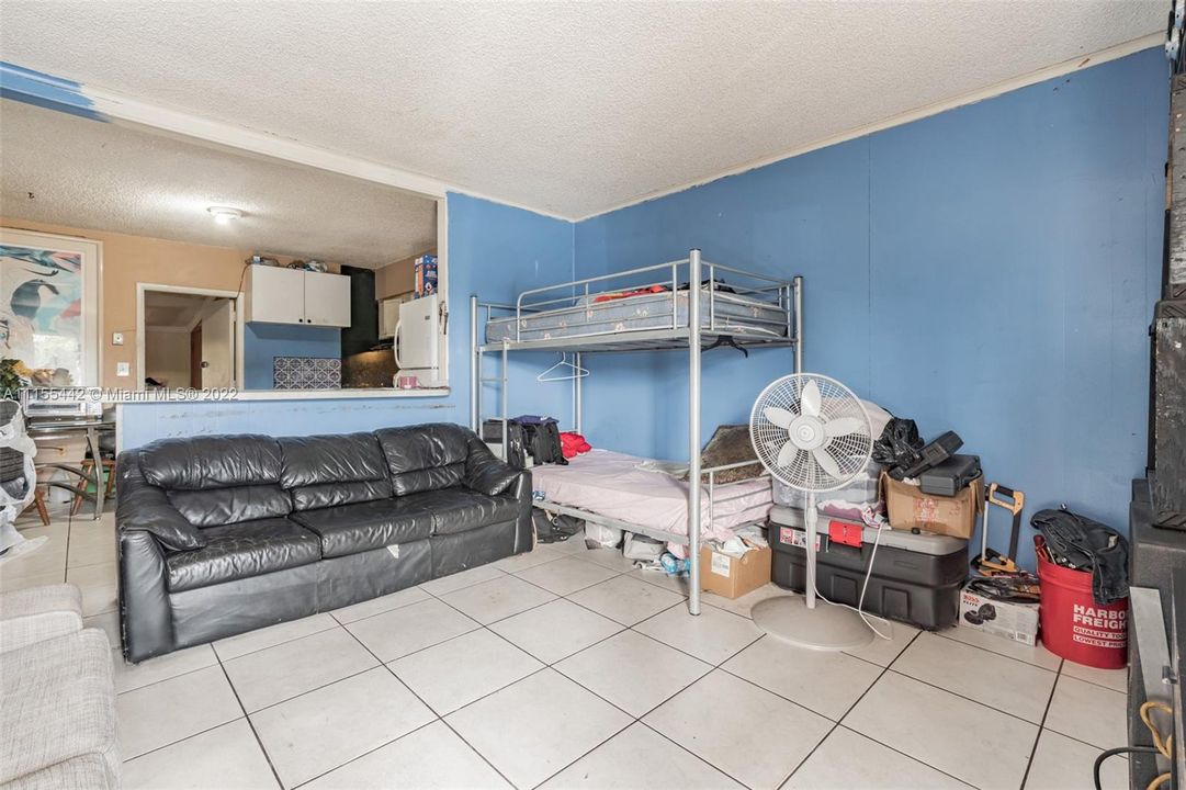 Recently Sold: $450,000 (0 beds, 0 baths, 2348 Square Feet)