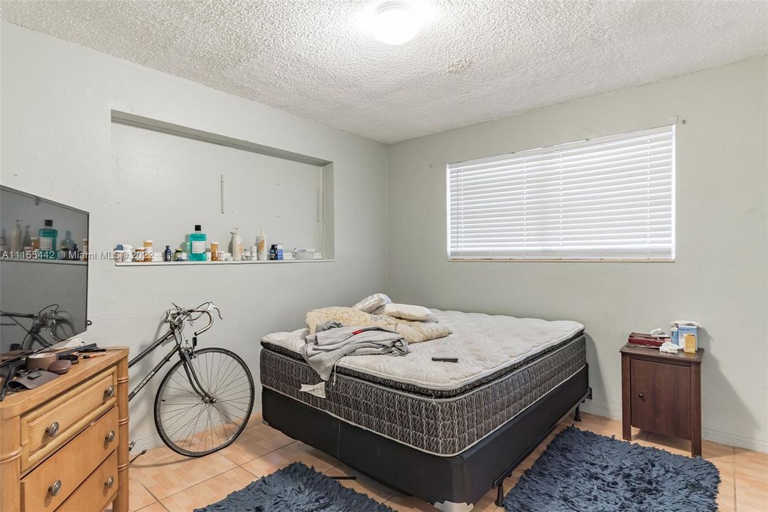 Recently Sold: $450,000 (0 beds, 0 baths, 2348 Square Feet)