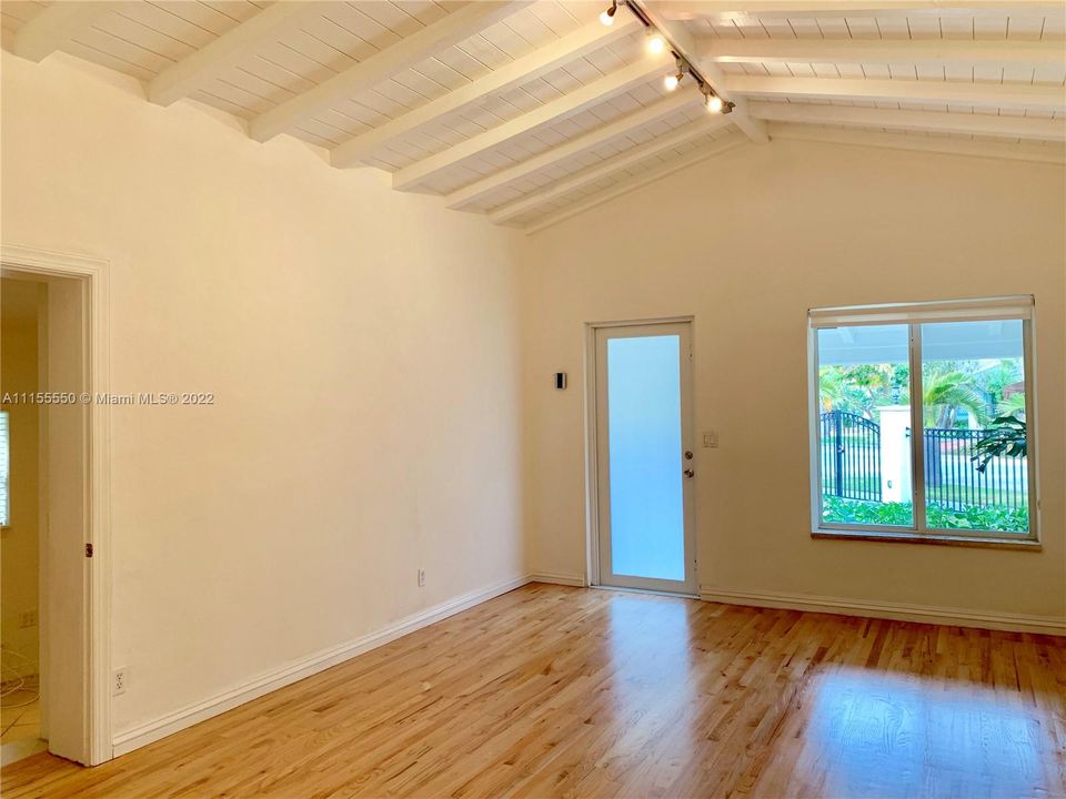 Недавно арендовано: $4,300 (3 спален, 2 ванн, 1430 Квадратных фут)