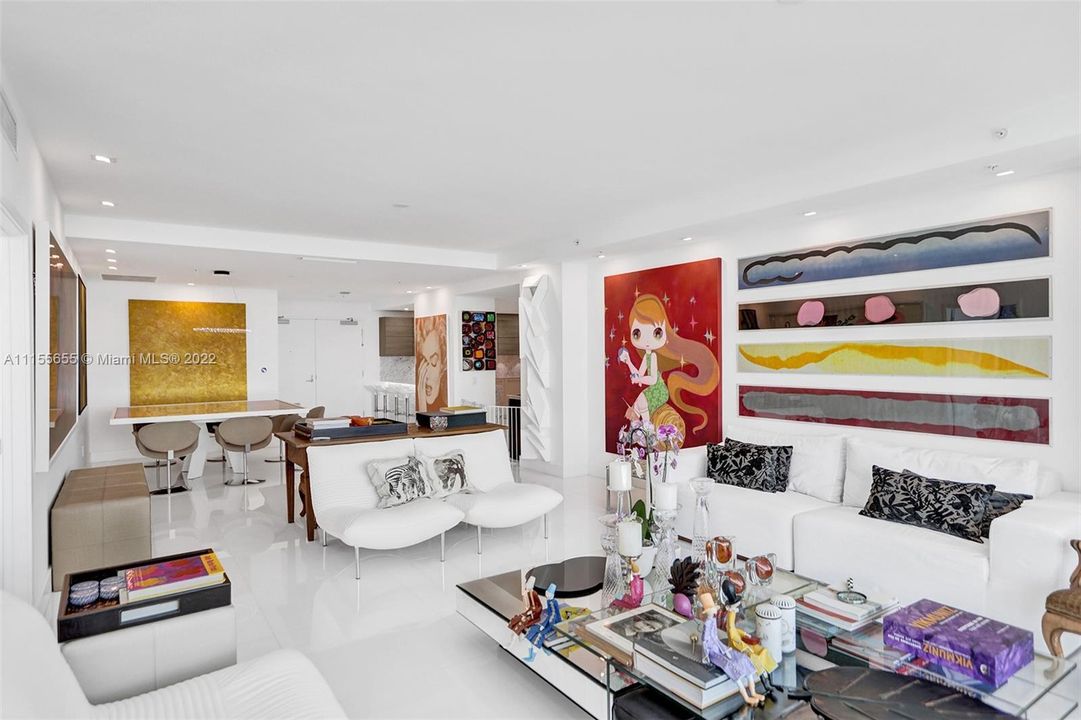 Recently Sold: $1,900,000 (3 beds, 4 baths, 2256 Square Feet)