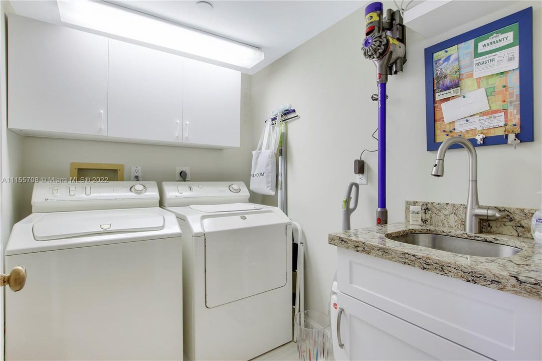 Recently Sold: $2,300,000 (2 beds, 2 baths, 2010 Square Feet)