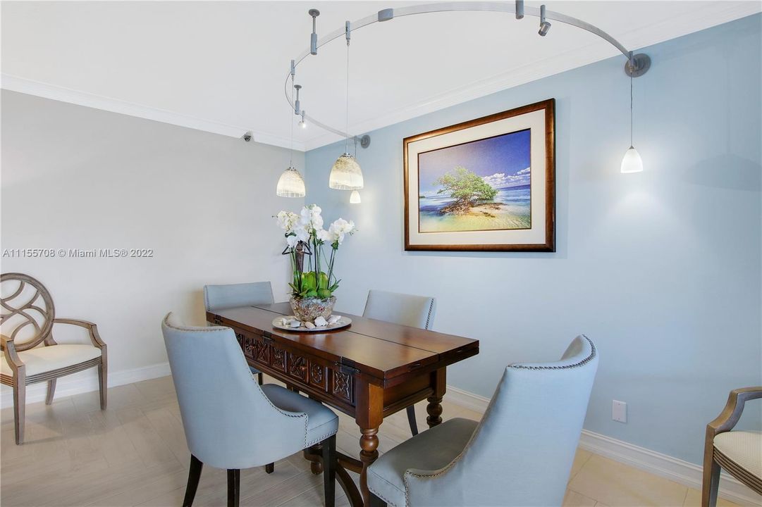 Recently Sold: $2,300,000 (2 beds, 2 baths, 2010 Square Feet)