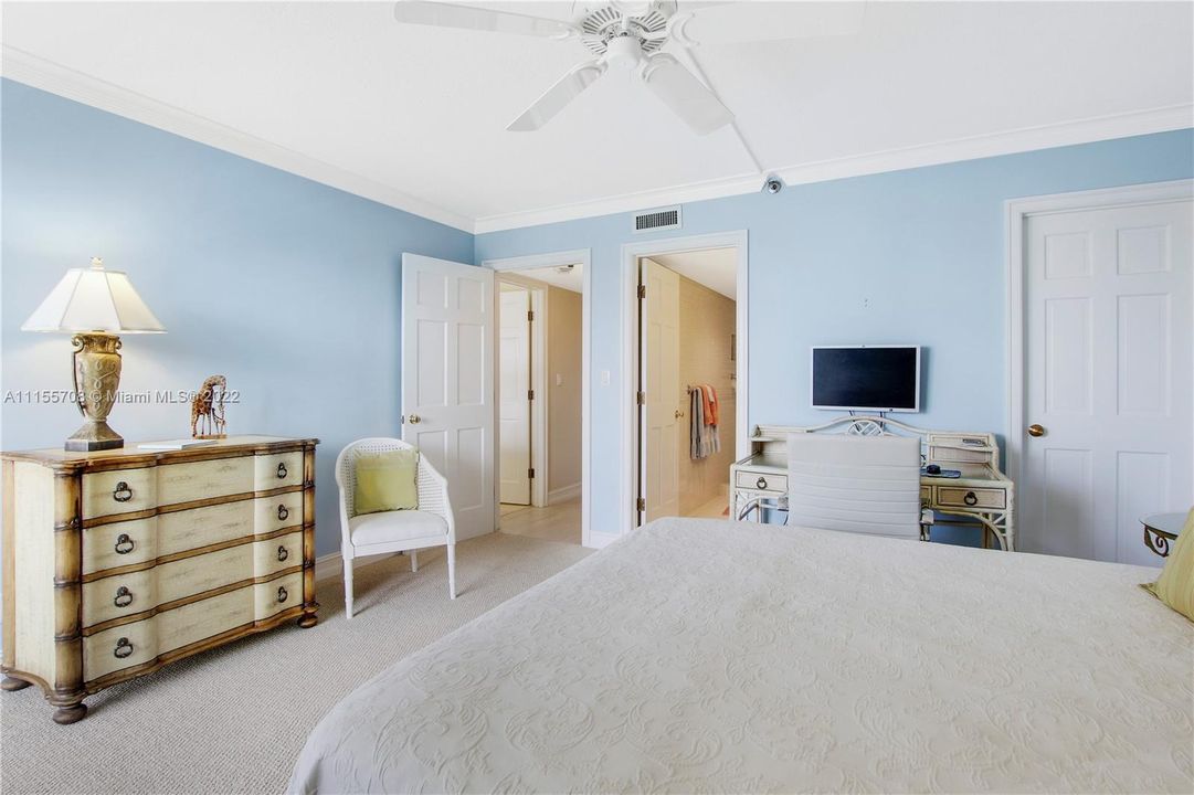 Recently Sold: $2,300,000 (2 beds, 2 baths, 2010 Square Feet)