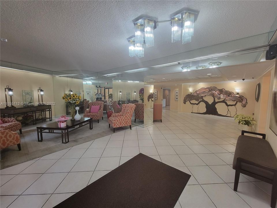 Vendido Recientemente: $159,900 (2 camas, 2 baños, 1120 Pies cuadrados)