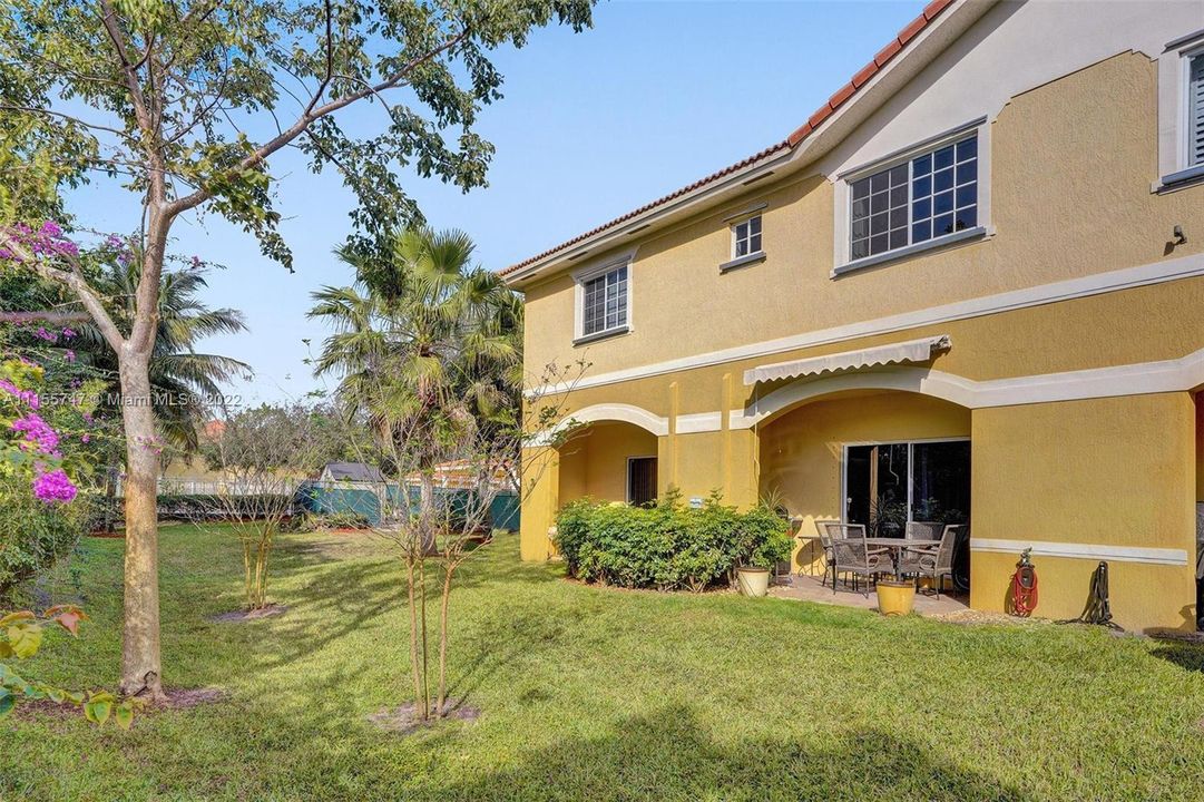 Recently Sold: $319,000 (3 beds, 2 baths, 1560 Square Feet)